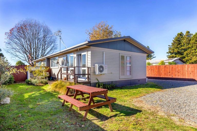 Photo of property in 4 Mihipeka Grove, Turangi, 3334