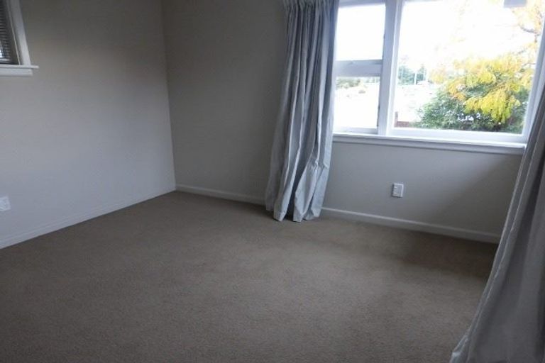 Photo of property in 4 Croziers Road, St Albans, Christchurch, 8052