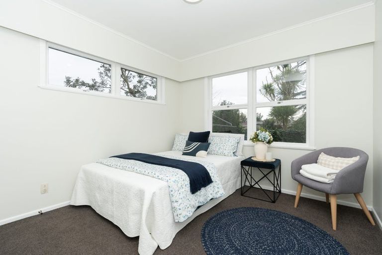 Photo of property in 1 Jennifer Place, Chartwell, Hamilton, 3210