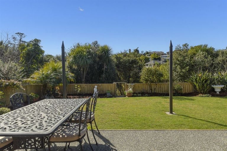 Photo of property in 142 Oteki Park Drive, Welcome Bay, Tauranga, 3112