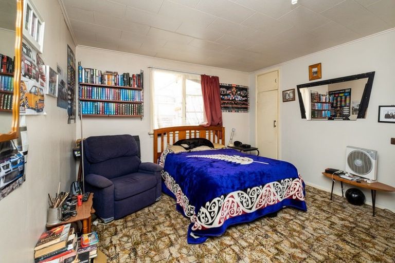 Photo of property in 323 Clifton Road, Te Awanga, 4102