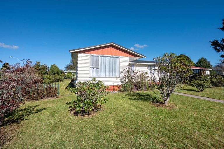 Photo of property in 165 Balmoral Drive, Tokoroa, 3420
