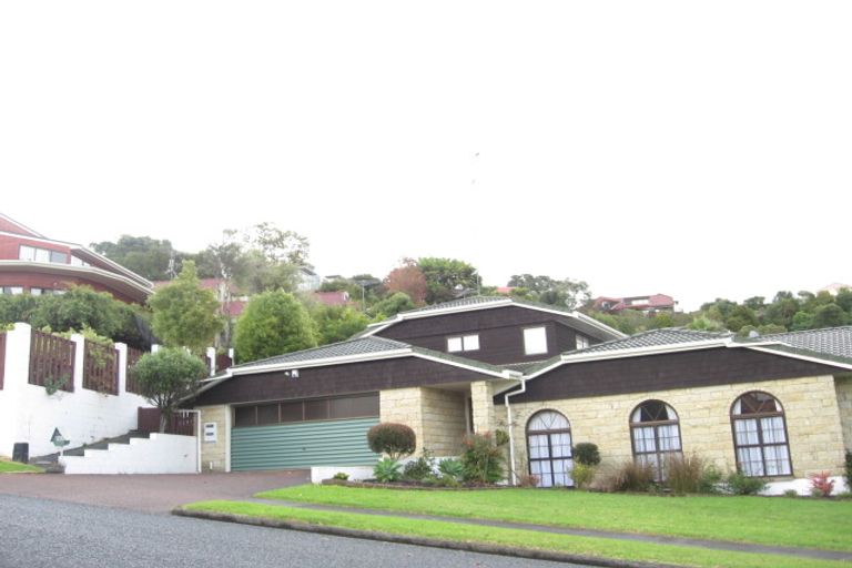 Photo of property in 56 Haseler Crescent, Howick, Auckland, 2014