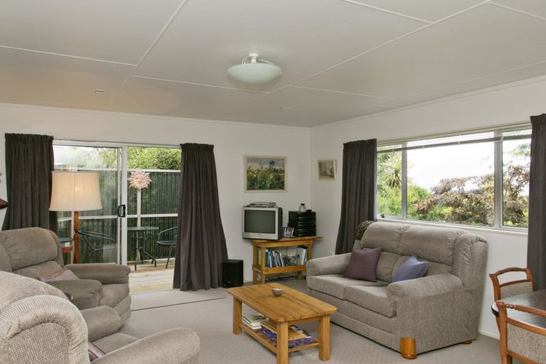 Photo of property in 2/15 Gladstone Grove, Richmond Heights, Taupo, 3330