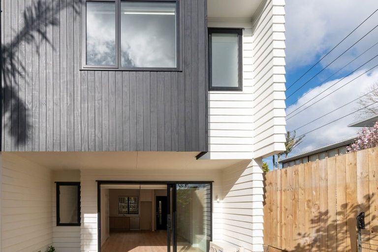 Photo of property in 4/56 Salisbury Road, Birkdale, Auckland, 0626