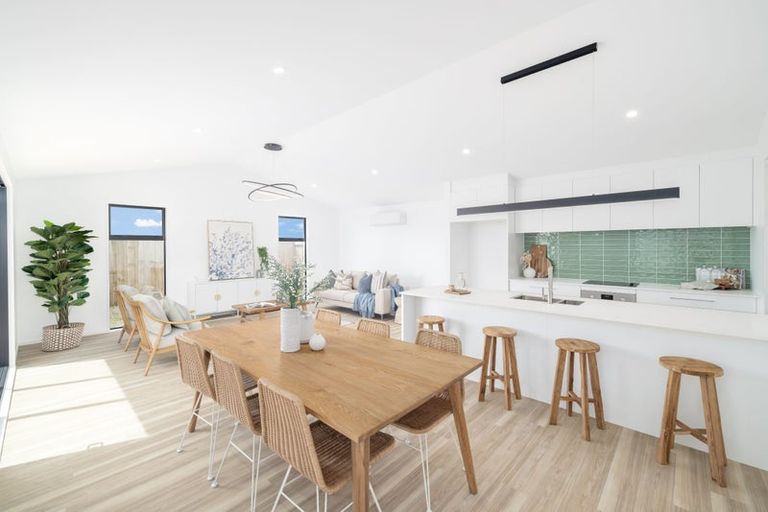 Photo of property in 10 Dalness Crescent, Halswell, Christchurch, 8025