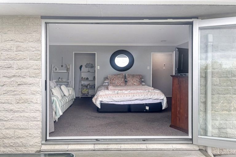 Photo of property in 30 Pirinoa Street, Feilding, 4702