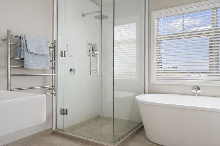 Photo of property in 55 Fernbrook Drive, Hurworth, New Plymouth, 4310