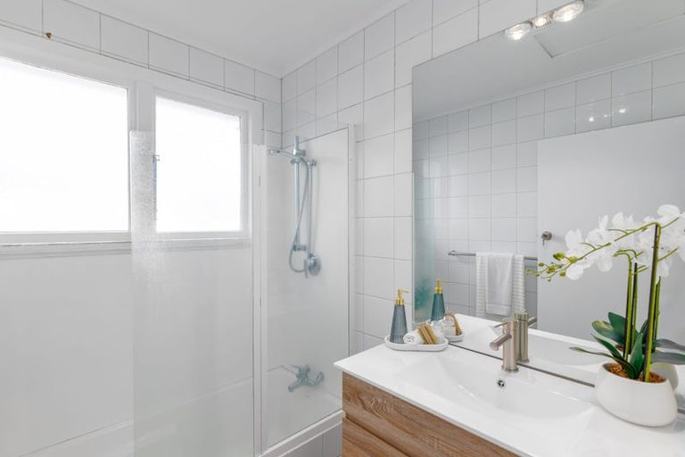 Photo of property in 330 Keyes Road, New Brighton, Christchurch, 8083