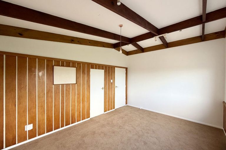 Photo of property in 6 De Val Drive, Titirangi, Auckland, 0604