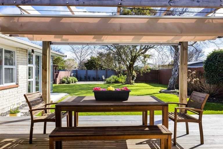 Photo of property in 18 Kowhai Street, Hawera, 4610