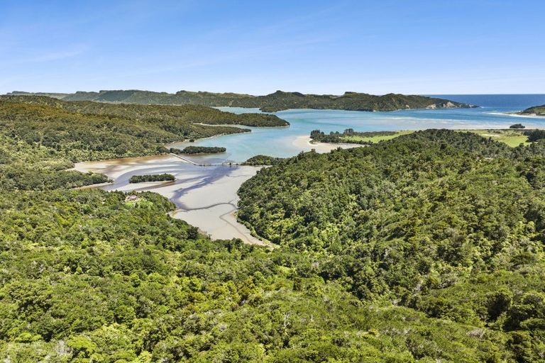 Photo of property in 857 Dry Road, Rakopi, Collingwood, 7073