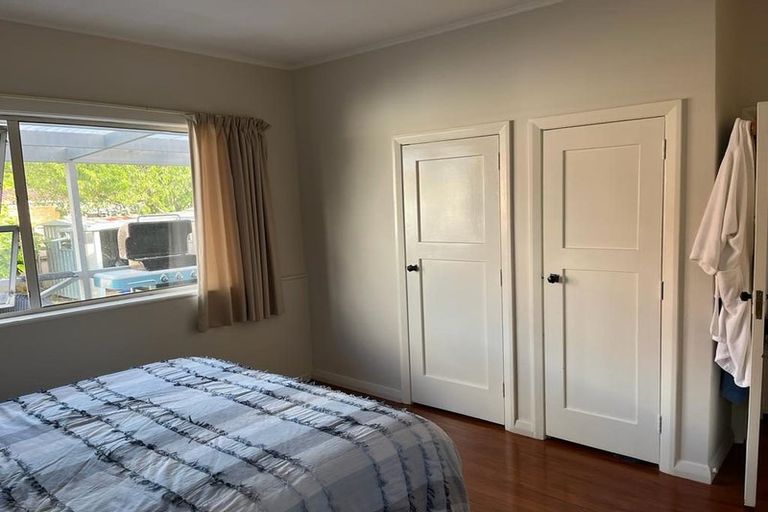 Photo of property in 22 Kiwitea Street, Sandringham, Auckland, 1041