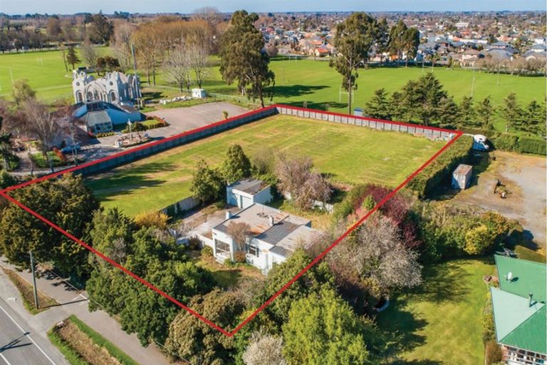 Photo of property in 280 Wooldridge Road, Harewood, Christchurch, 8051