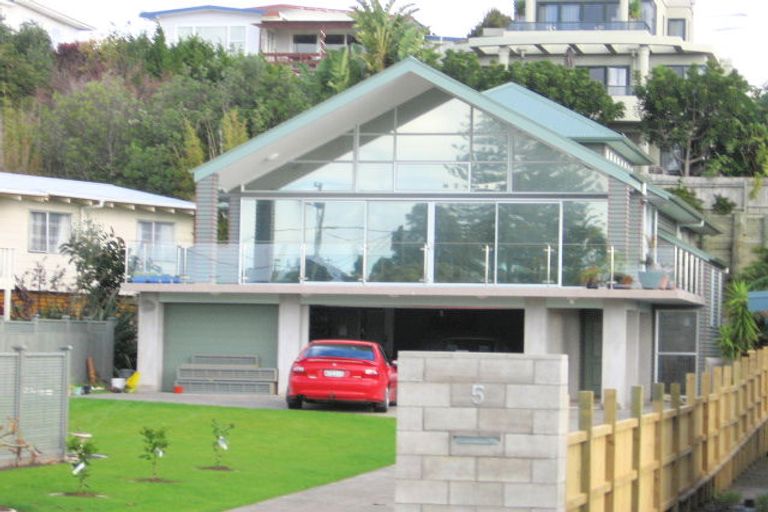 Photo of property in 5 William Bayes Place, Red Beach, 0932