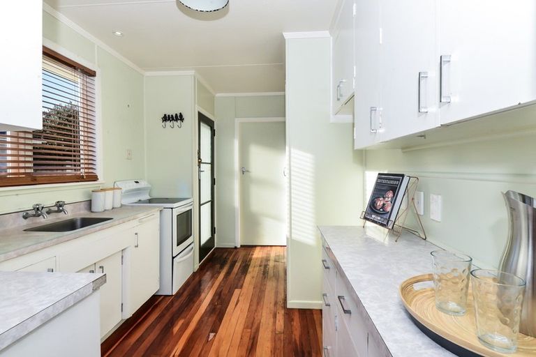 Photo of property in 12 Katherine Place, Melville, Hamilton, 3206