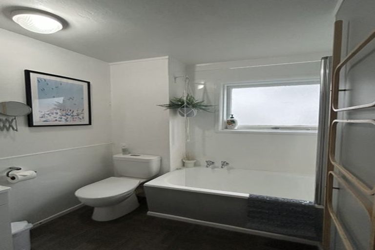 Photo of property in Avon Apartments, 15/217 The Terrace, Wellington Central, Wellington, 6011