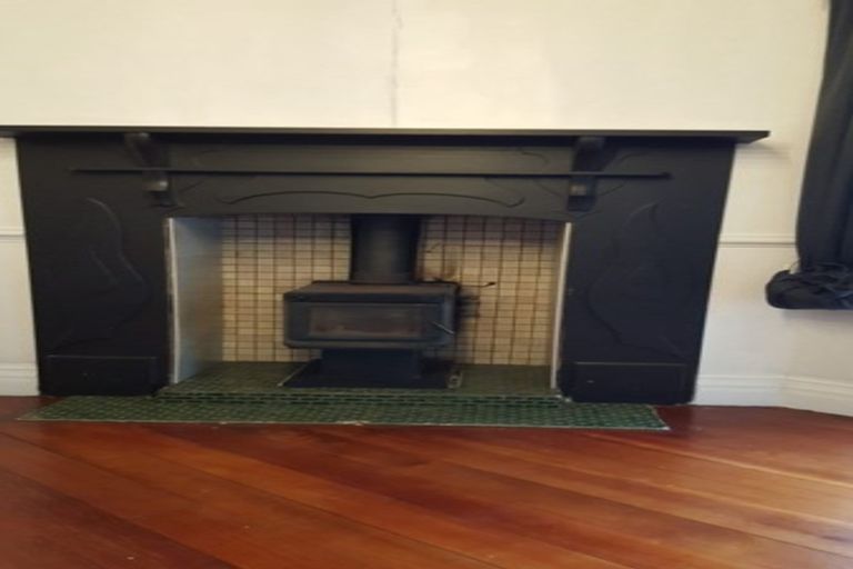 Photo of property in 76 South Road, Manaia, 4612