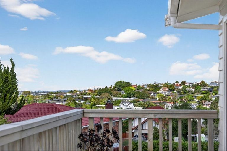 Photo of property in 98 Eban Avenue, Hillcrest, Auckland, 0627