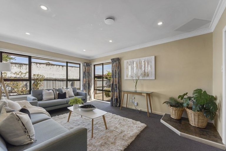 Photo of property in 14 Colman Avenue, Sockburn, Christchurch, 8042