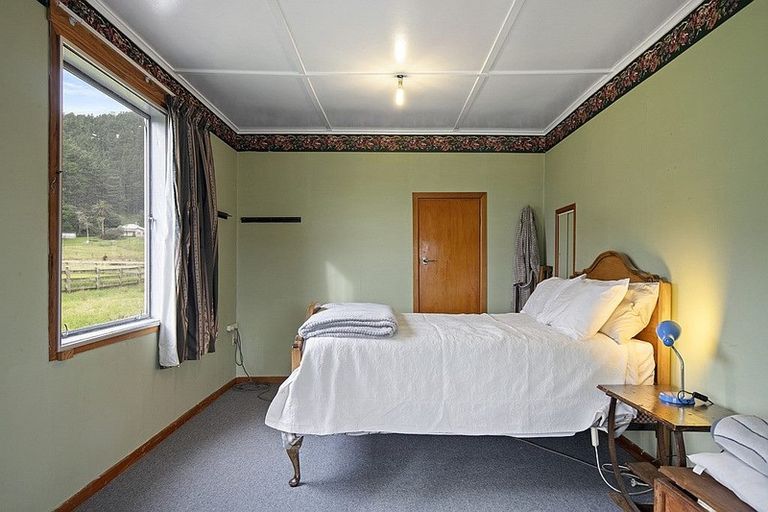 Photo of property in 2273 Tuakau Bridge-port Waikato Roa, Port Waikato, Tuakau, 2695