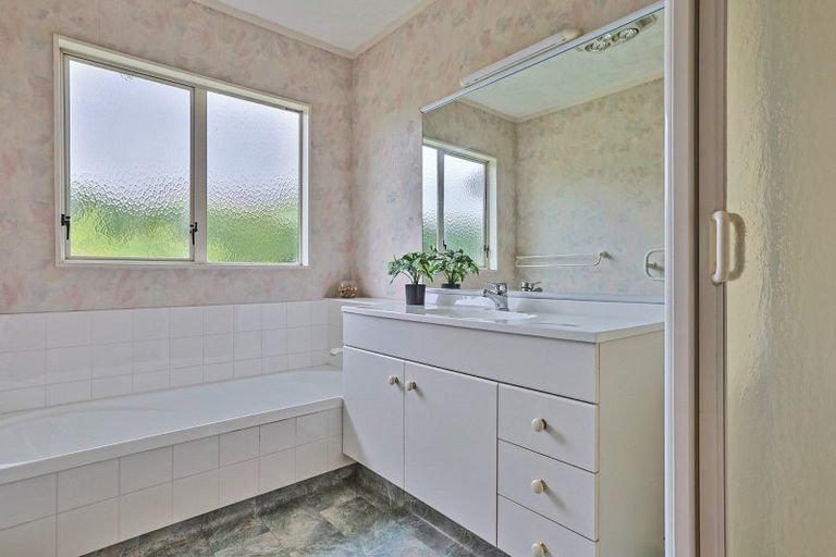 Photo of property in 6 Wilton Row, Taradale, Napier, 4112