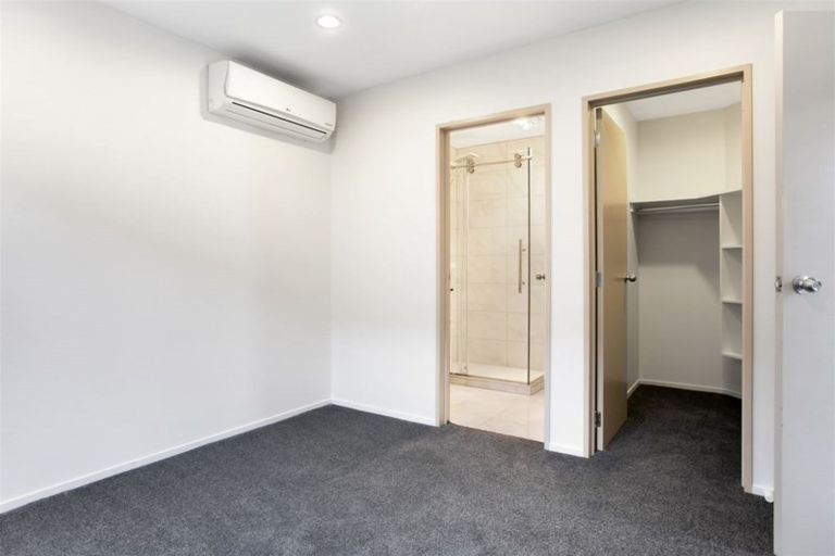 Photo of property in 318 Triangle Road, Massey, Auckland, 0614
