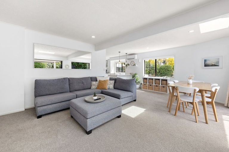 Photo of property in 14a Motuora Road, Manly, Whangaparaoa, 0930
