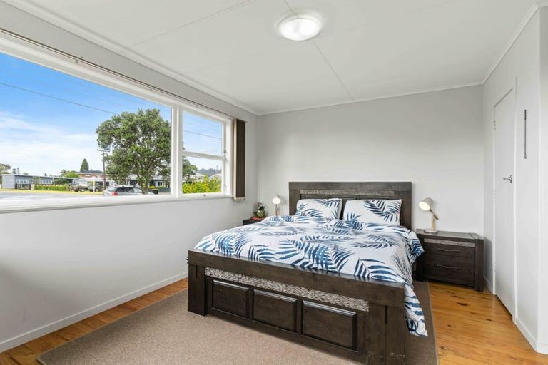 Photo of property in 225 Port Road, Whangamata, 3620
