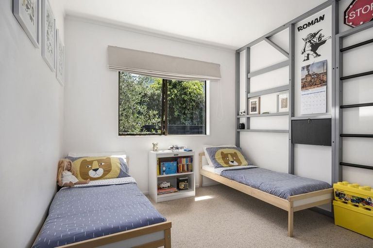 Photo of property in 1/1 Evan Street, Belmont, Auckland, 0622