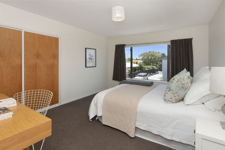 Photo of property in 1/16 Coniston Avenue, Ilam, Christchurch, 8041