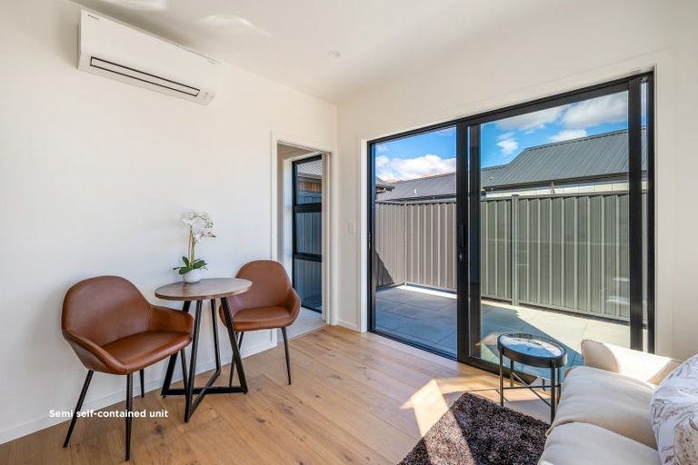 Photo of property in 6 Simpson Crescent, Wanaka, 9305