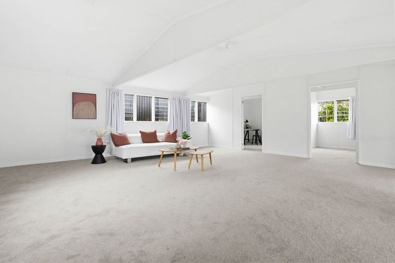 Photo of property in 52 Zelda Avenue, Clover Park, Auckland, 2023