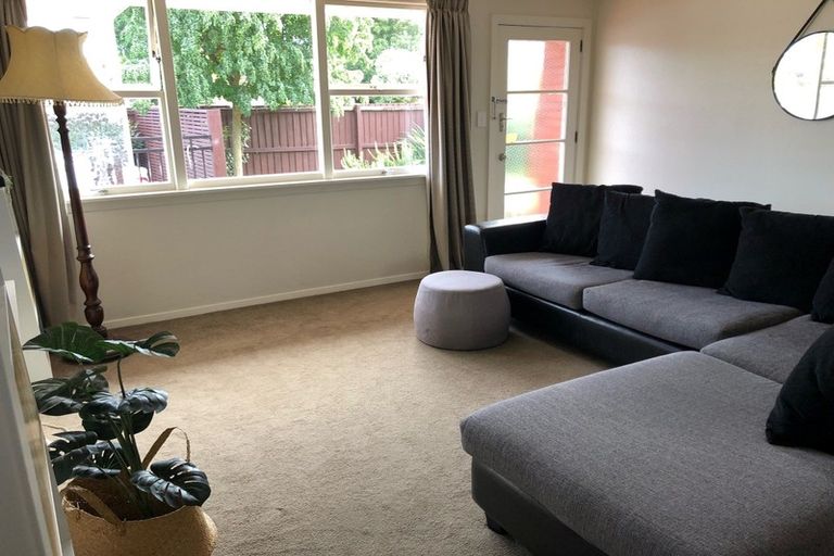 Photo of property in 2/18 Colligan Street, Upper Riccarton, Christchurch, 8041