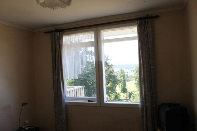 Photo of property in 43 Gorge Road, Maungaturoto, 0520