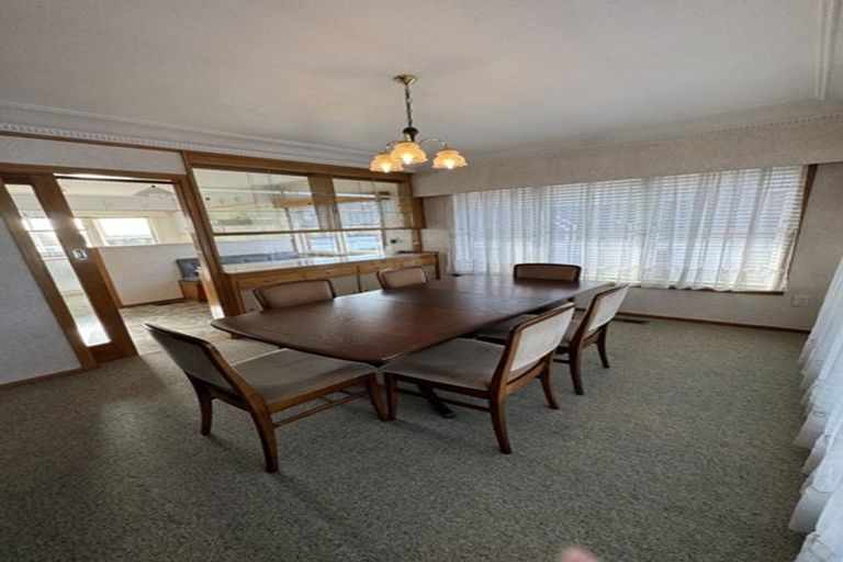 Photo of property in 4176 Great North Road, Glendene, Auckland, 0602