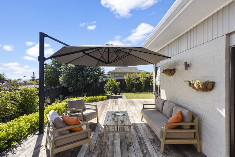 Photo of property in 60 John Gill Road, Shelly Park, Auckland, 2014