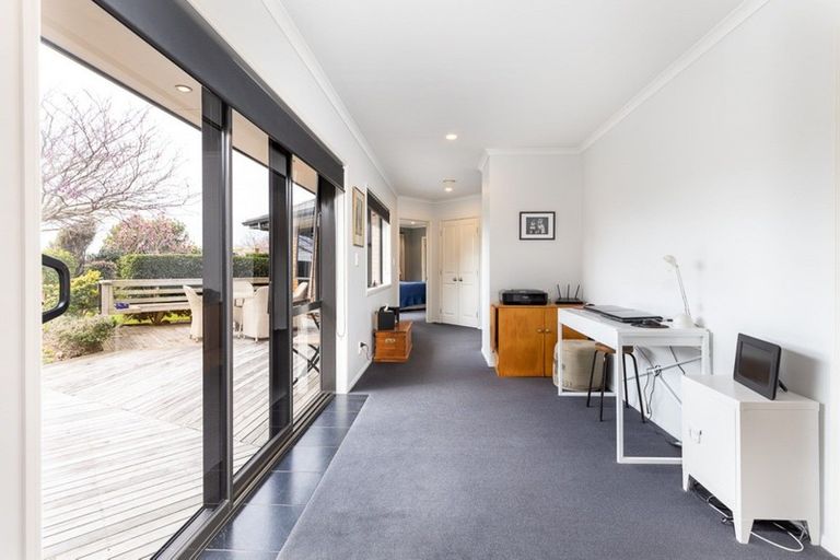 Photo of property in 1167 Devon Road, Bell Block, New Plymouth, 4373