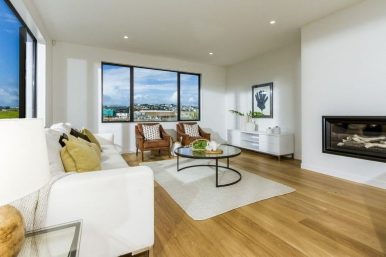 Photo of property in 9 Keel Street, Long Bay, Auckland, 0630