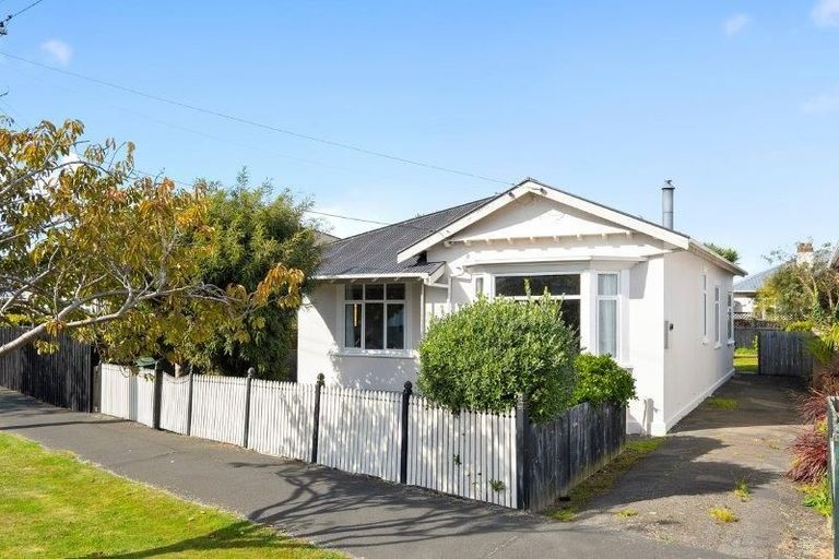 Photo of property in 23 Hargest Crescent, Saint Kilda, Dunedin, 9012