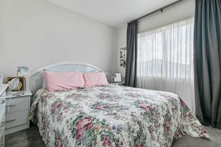 Photo of property in 85 Templeton Place, Clendon Park, Auckland, 2103