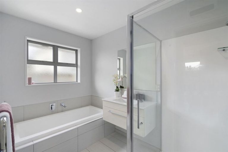 Photo of property in 32 Strauss Drive, Rolleston, 7614