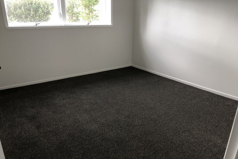 Photo of property in 108 Te Atatu Road, Te Atatu South, Auckland, 0610