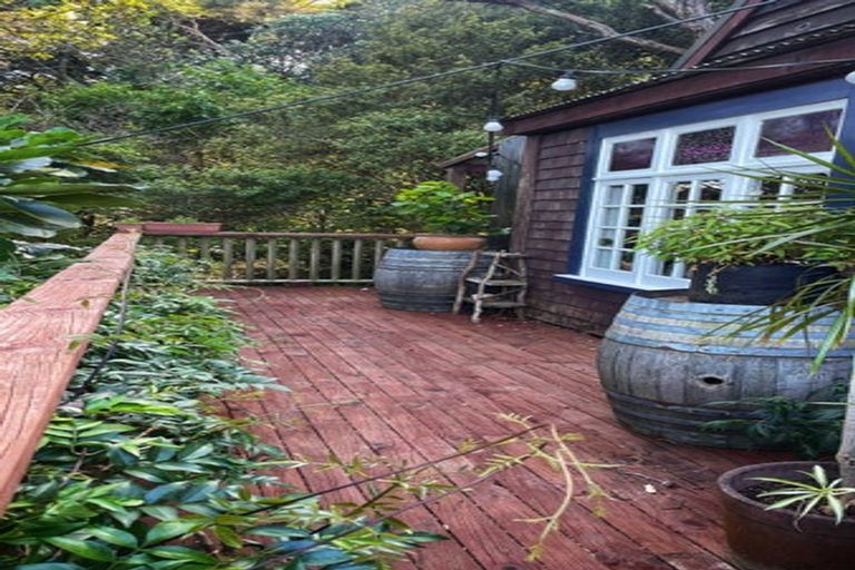 Photo of property in 35 Crescent Road East, Ostend, Waiheke Island, 1081