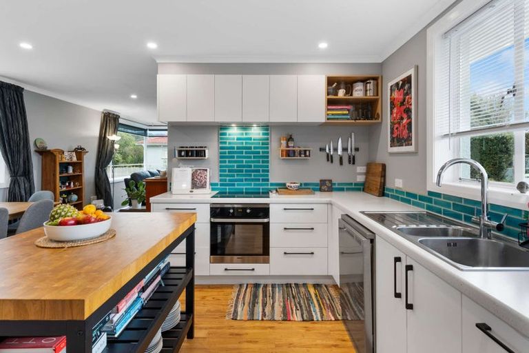 Photo of property in 8 Sandringham Street, Oamaru North, Oamaru, 9400