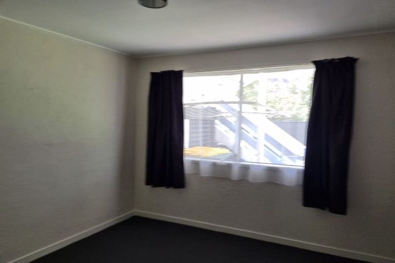 Photo of property in 3/35 Mana Esplanade, Paremata, Porirua, 5026