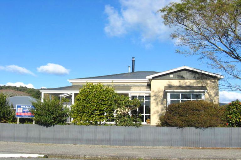 Photo of property in 87 Shakespeare Street, Greymouth, 7805