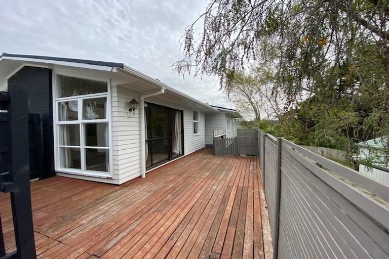 Photo of property in 30 Leaver Place, Weymouth, Auckland, 2103