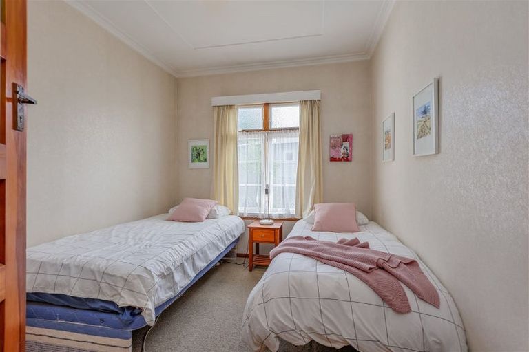 Photo of property in 2 Lansdowne Crescent, Lansdowne, Masterton, 5810