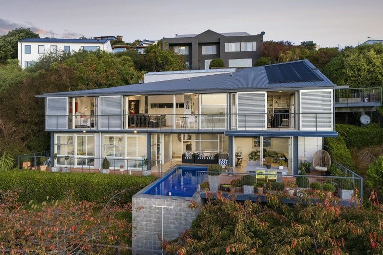 Photo of property in 12a Valley View, Mount Pleasant, Christchurch, 8081